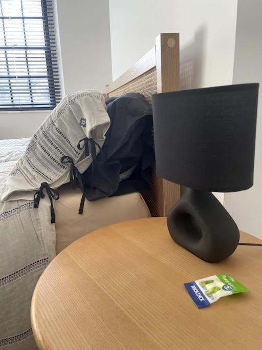 Abergavenny Center 2-Bed Flat 아파트 외부 사진